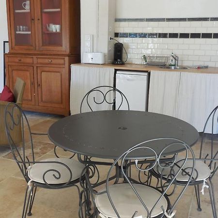 Domaine De Rochegude Villa Авиньон Стая снимка