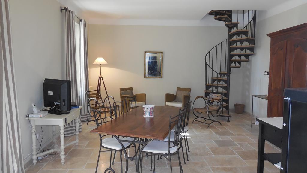 Domaine De Rochegude Villa Авиньон Стая снимка